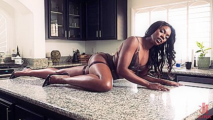 Who Is This? – Ana Foxxx & Rocky Emerson